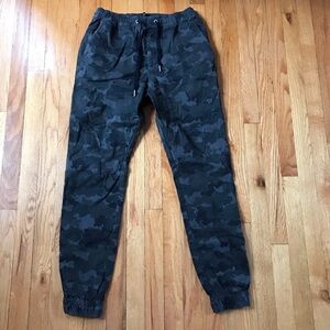 Zanerobe Black Camouflage Canvas Joggers 32